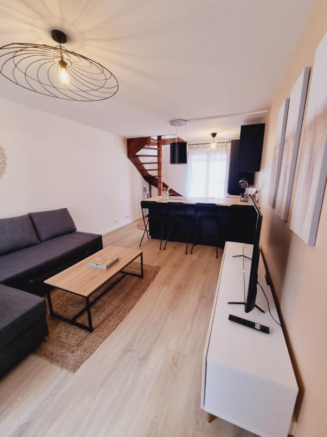 Duplex Neuf Centre Ville Avec Parking Neauphle-le-Chateau Exterior photo